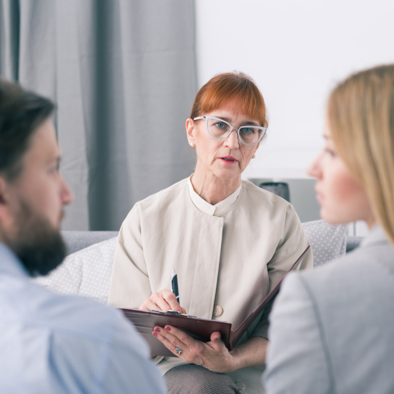 Couple in mediation
